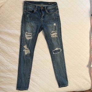 BlankNYC The Reade distressed jeans